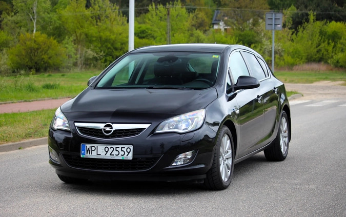 Opel Astra cena 20900 przebieg: 247661, rok produkcji 2011 z Płock małe 667